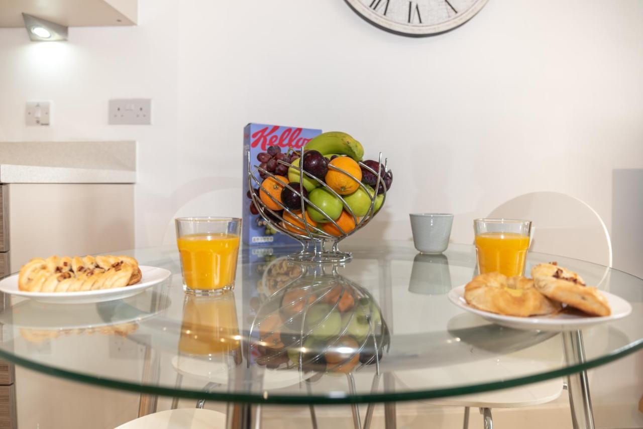 Spacious City Center Apartment By Smart Apartments Short Lets & Serviced Accommodation Apartment Southampton With Free Wifi ภายนอก รูปภาพ