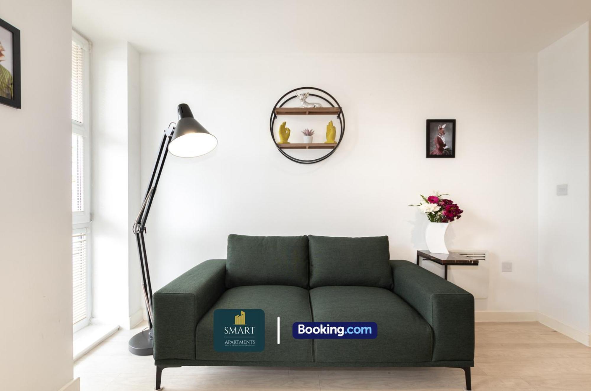 Spacious City Center Apartment By Smart Apartments Short Lets & Serviced Accommodation Apartment Southampton With Free Wifi ภายนอก รูปภาพ