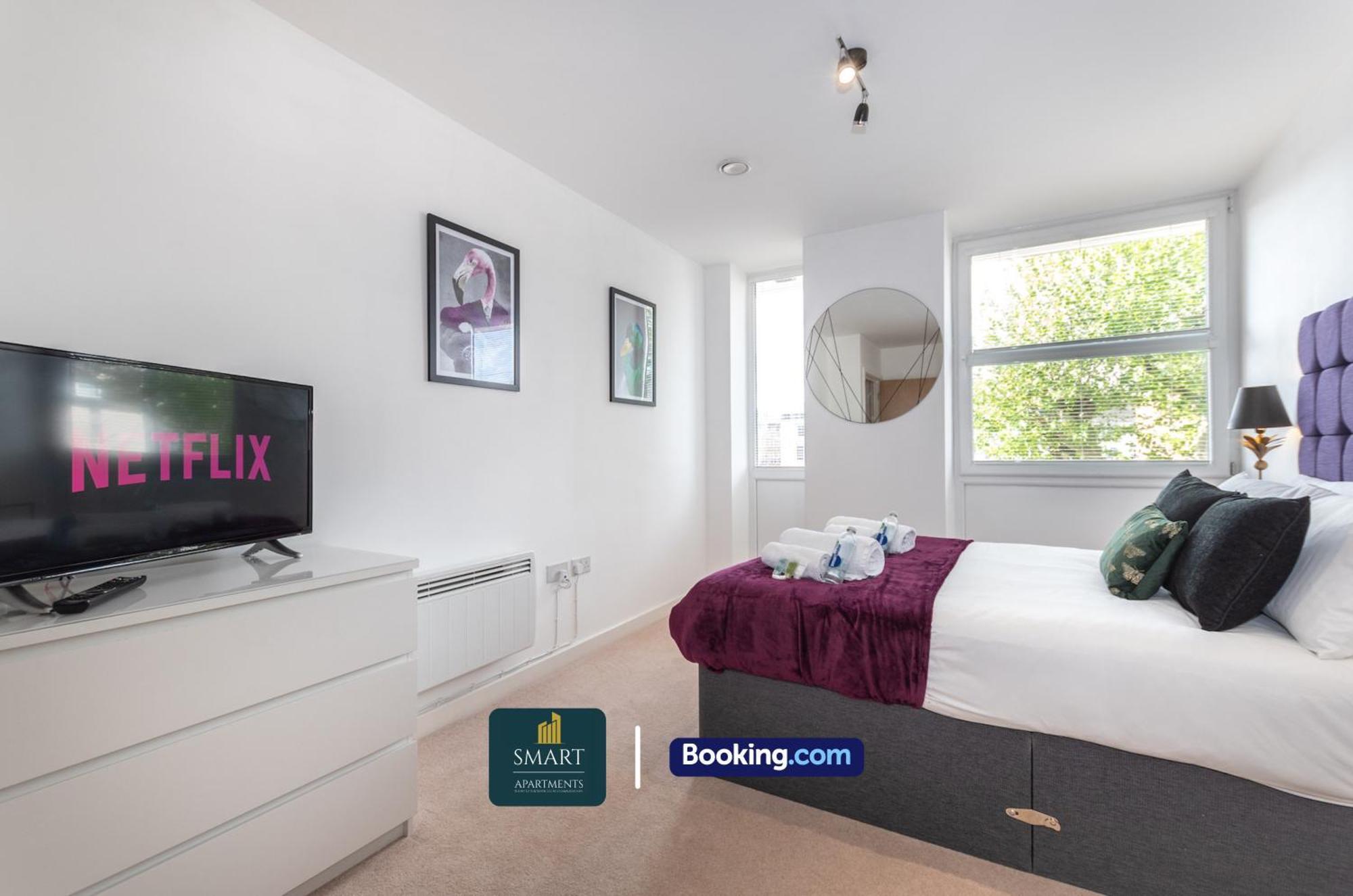 Spacious City Center Apartment By Smart Apartments Short Lets & Serviced Accommodation Apartment Southampton With Free Wifi ภายนอก รูปภาพ