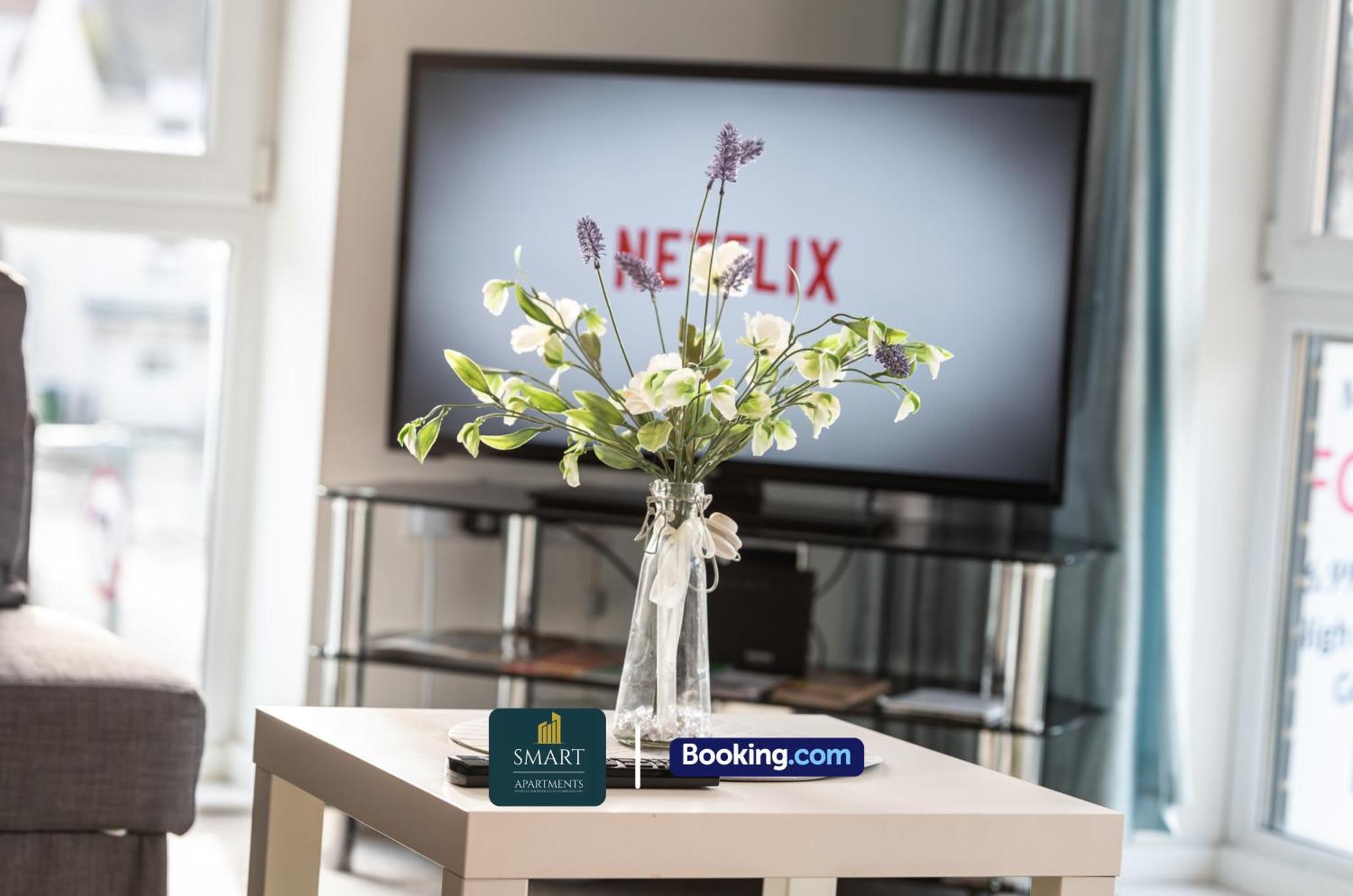 Spacious City Center Apartment By Smart Apartments Short Lets & Serviced Accommodation Apartment Southampton With Free Wifi ภายนอก รูปภาพ