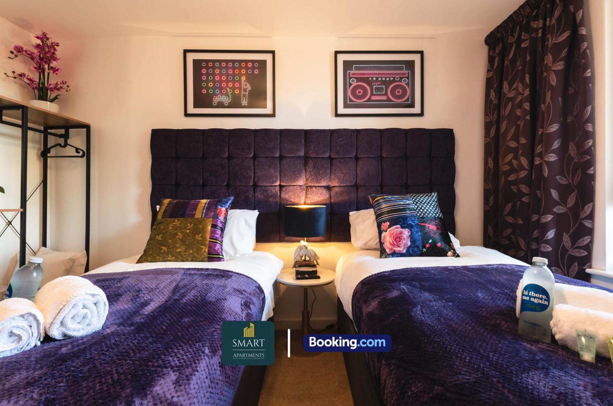 Spacious City Center Apartment By Smart Apartments Short Lets & Serviced Accommodation Apartment Southampton With Free Wifi ภายนอก รูปภาพ