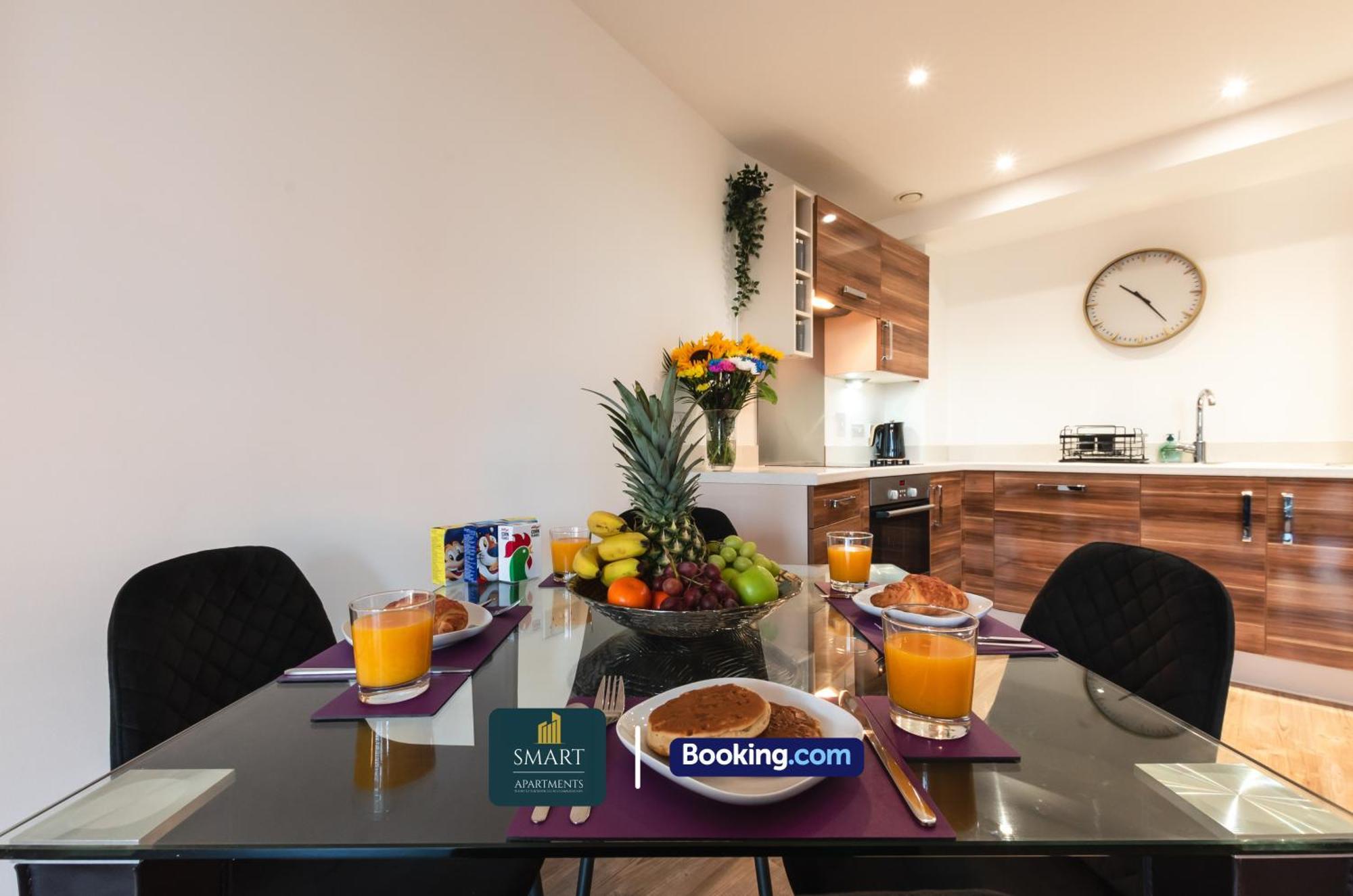 Spacious City Center Apartment By Smart Apartments Short Lets & Serviced Accommodation Apartment Southampton With Free Wifi ภายนอก รูปภาพ